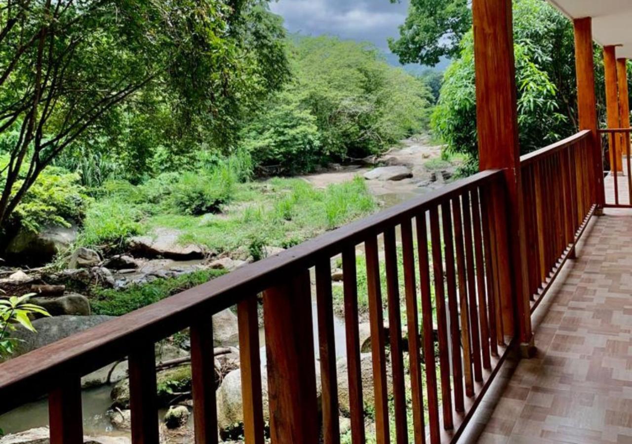 Arca Tayrona Restaurant & Hostal 로스나란조스 외부 사진