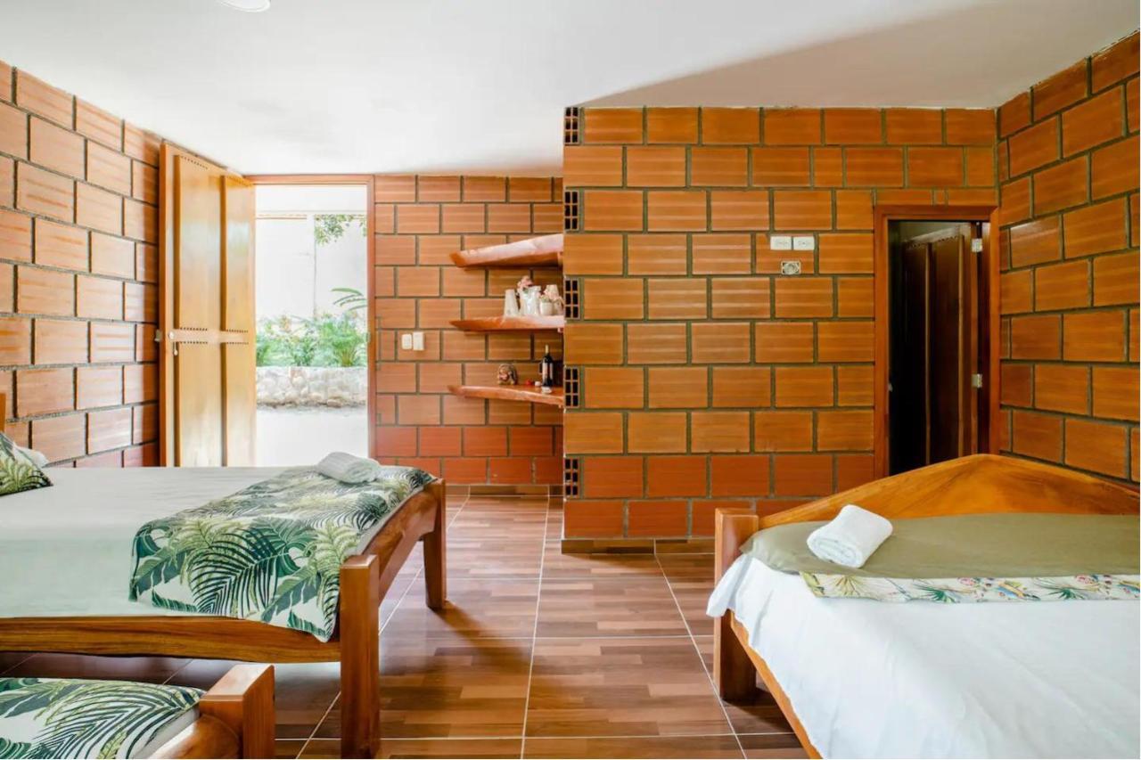 Arca Tayrona Restaurant & Hostal 로스나란조스 외부 사진